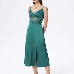 NWT Cider Emerald green lace trim midi slip dress size s